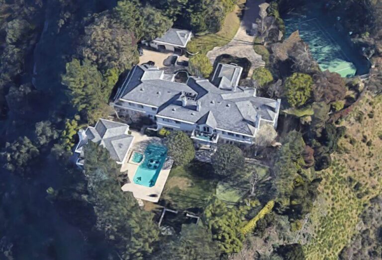 Samuel L. Jackson’s House | President House