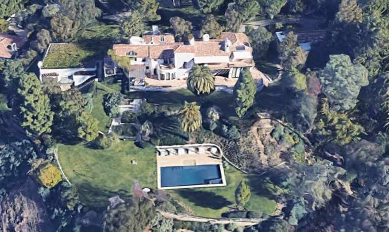 Steven Spielberg’s House | President House