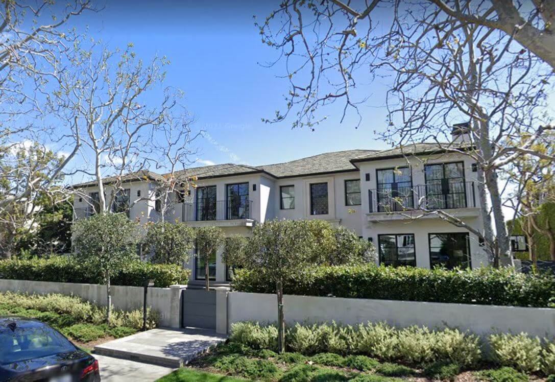 Jose Feliciano & Kwanza Jones’ House President House