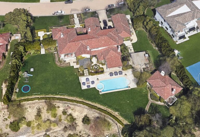 Khloe Kardashian’s House | President House